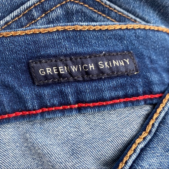 Tommy Hilfiger Low Rise Cutoff Denim Jean Shorts size 6 Distressed Greenwich Fit - Picture 5 of 6